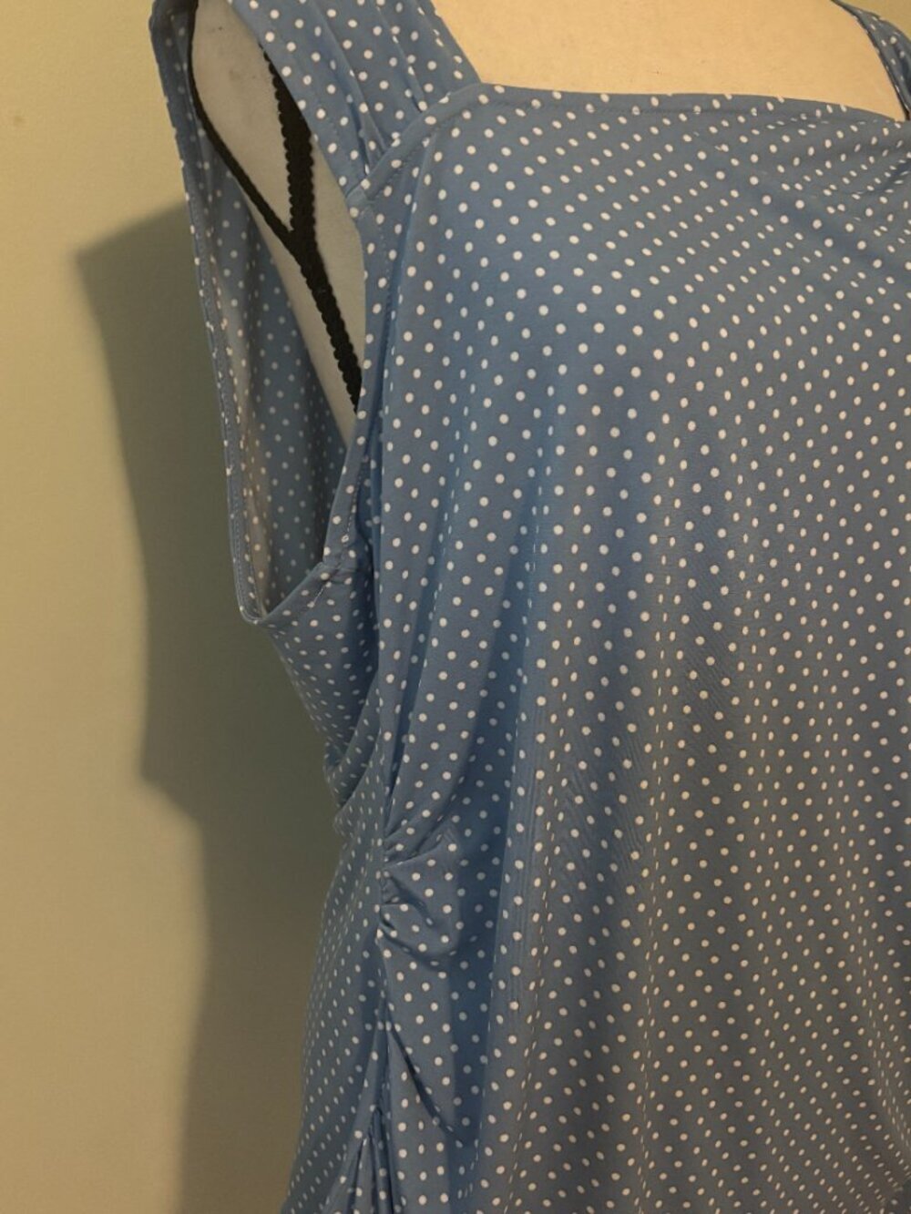 Vince Camuto Blue Polka Dot Ring Detail Top Size XL Like New - Picture 2 of 5